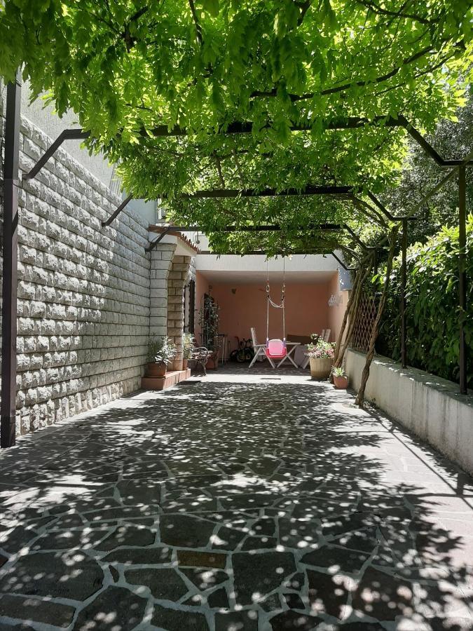 Stanovanje Zusterna コペル エクステリア 写真